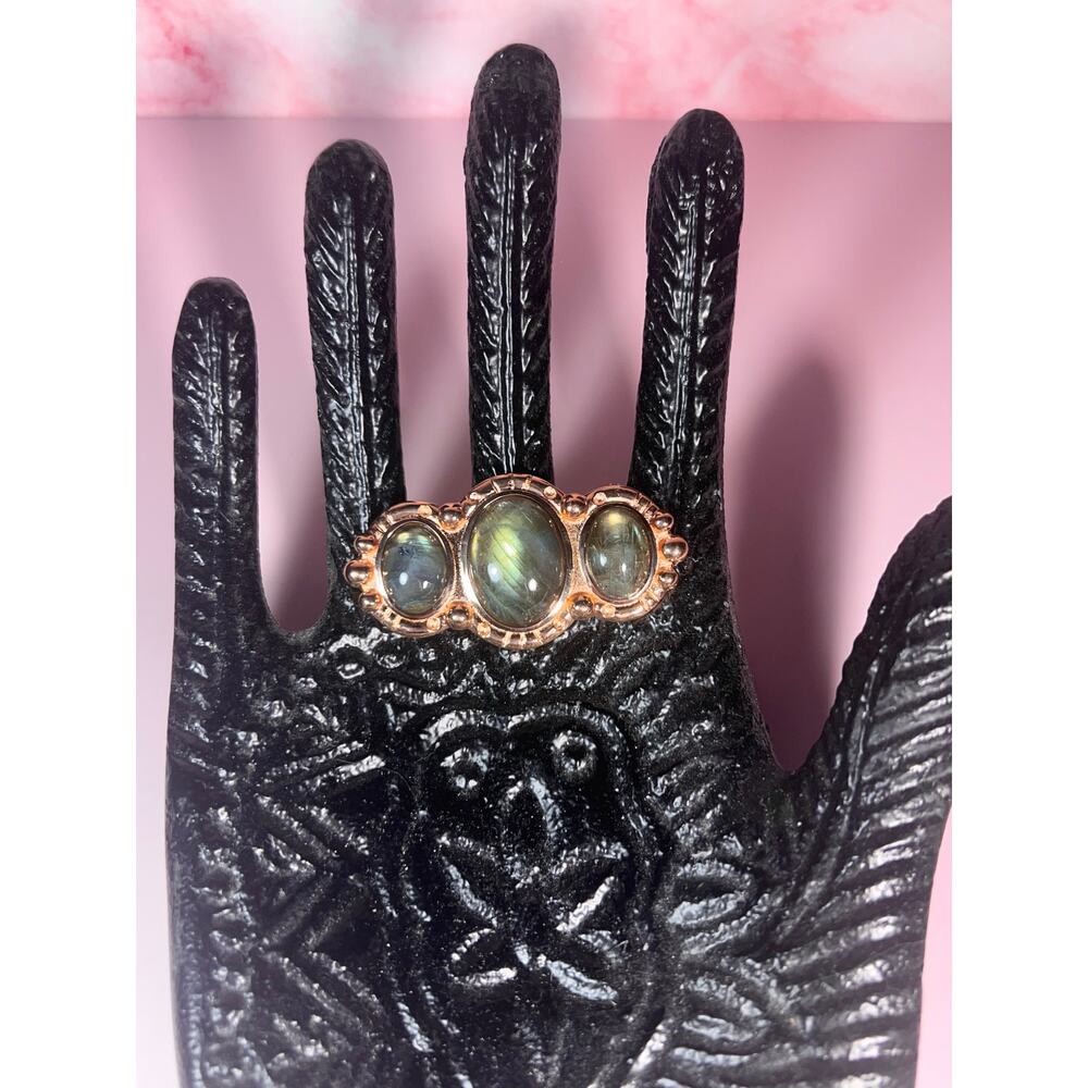 Hespera adjustable ring